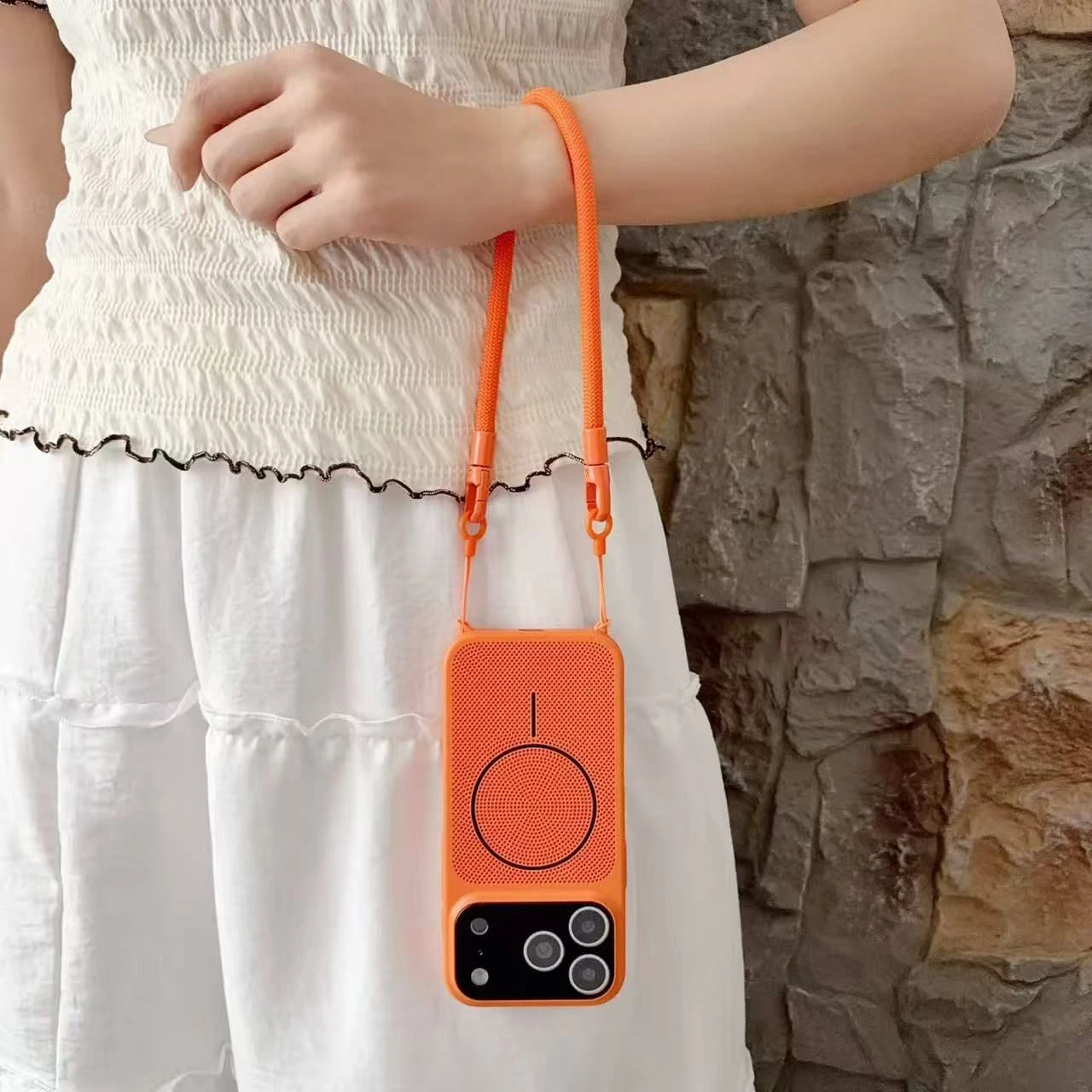Fashion Beautiful Back Cover Mobile Phone Case for iPhone 17 15 16 14 PRO Max with Straps
