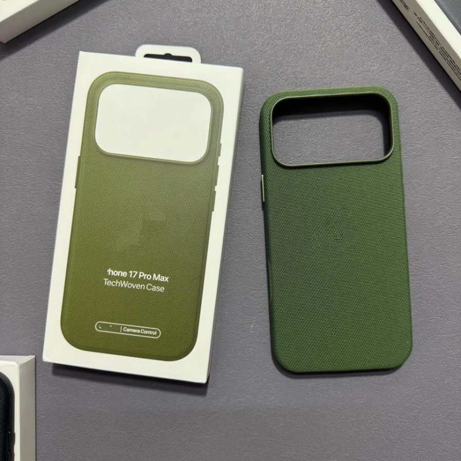 Luxury Leather Phone Case for iPhone 18 17 PRO Max Magnetic Mobile Cover Case
