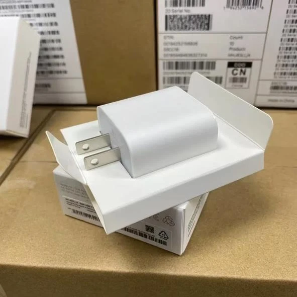 Original Pd 2.0 Chargeur 20W USB C Power Adapter EU Plug Fast Charging Wall Charger for iPhone 12 13 PRO Max