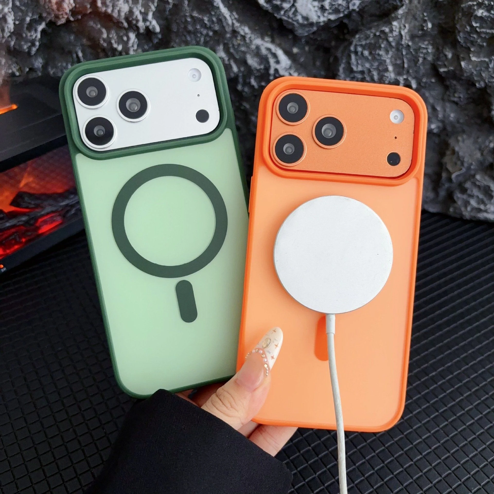 Skincare Matte Acrylic Magnetic Phone Case Wholesale Suitable for iPhone 7g~17 PRO Max Shockproof Mobile Cover