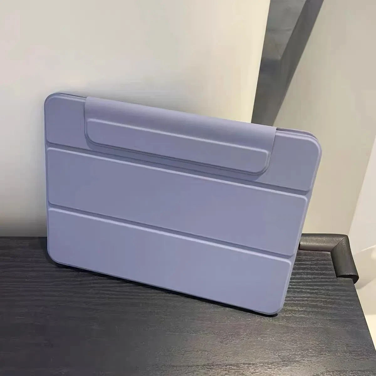 Versatile iPad PRO11 and Air6 Magnetic Cover with Leather Finish