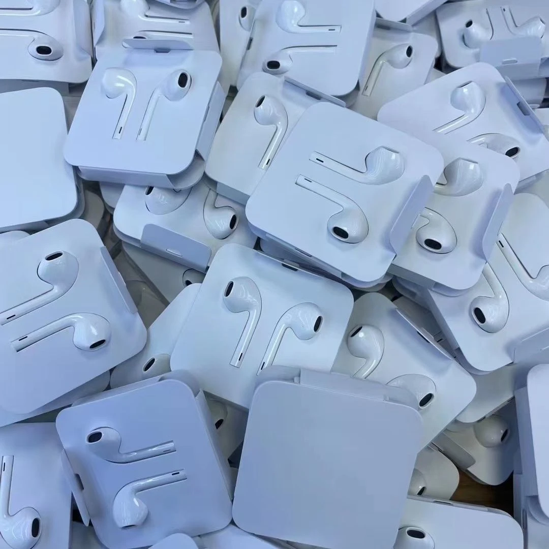Wired Earphone A1748 Earpods with Lightning Connector (MMTN2) iPhone Ear Buds Wired in Ear Earphone Earbuds with Microphone for iPhone